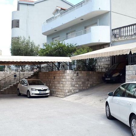 Studio Apartments Ilija Котор Екстериор снимка
