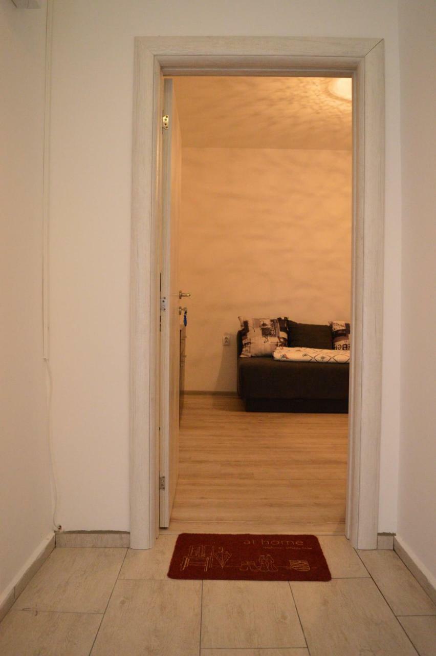Studio Apartments Ilija Котор Екстериор снимка