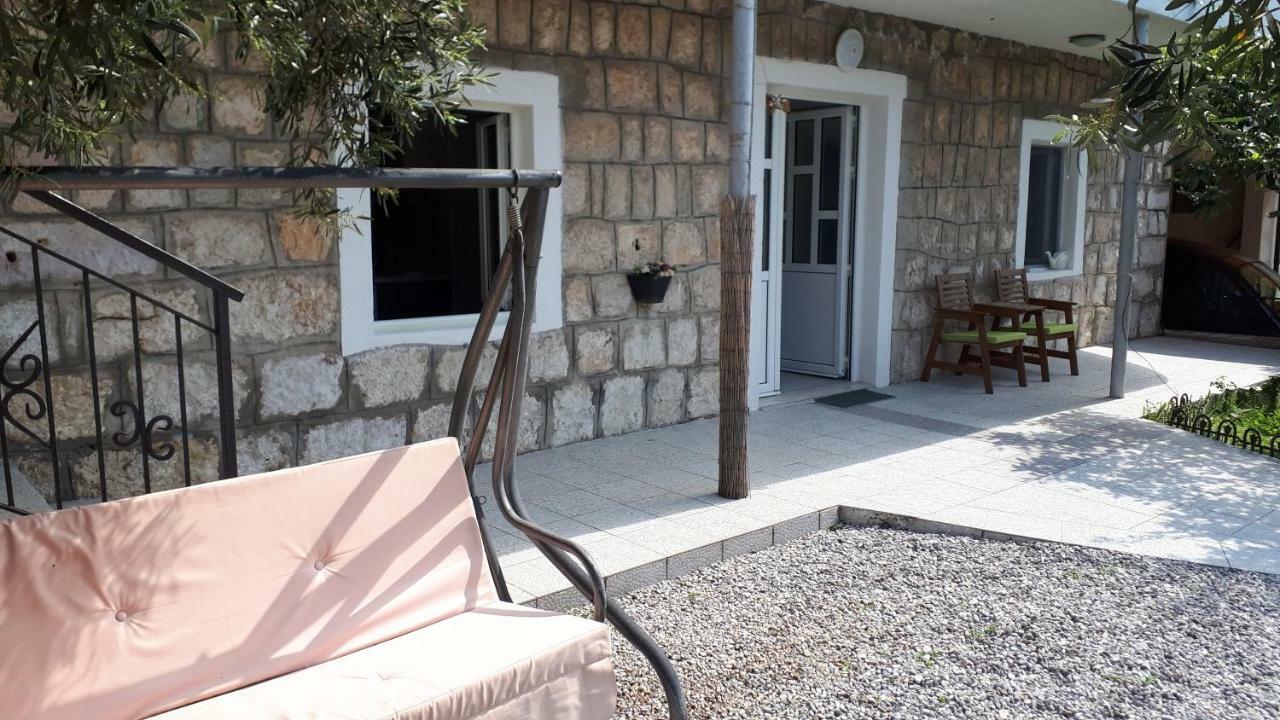 Studio Apartments Ilija Котор Екстериор снимка