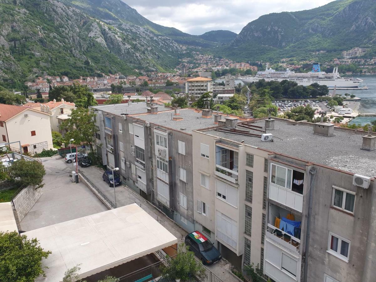 Studio Apartments Ilija Котор Екстериор снимка